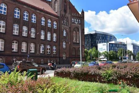 Yourapart Mieszkanie Centrum Lagiewniki 格但斯克 外观 照片